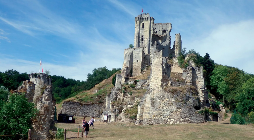 Ruines du Château de Lavardin, France